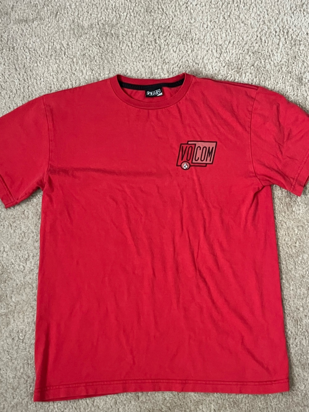 Y2K Volcom Red Graphic Chest Logo T‑Shirt